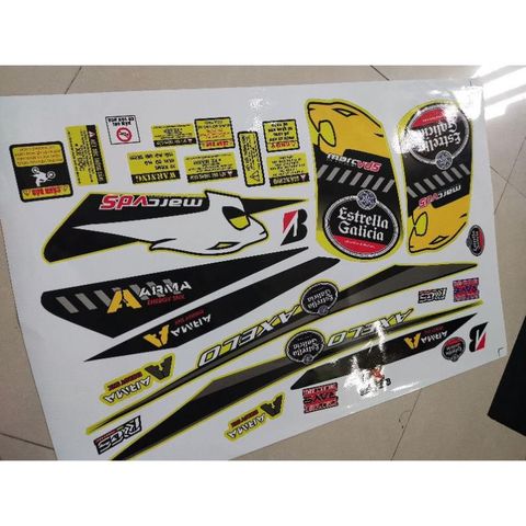 Tem Rời Suzuki Axelo 125 Logo Estrella Galicia Dán Xe Vàng Đen  - Decal In Chất Lượng