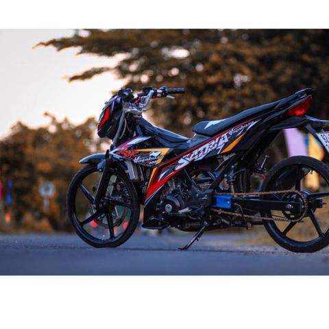 Tem rời Hayabusa đỏ vàng cho SATRIA 150 đen - tem siêu ngầu 2023 Quyen Decal
