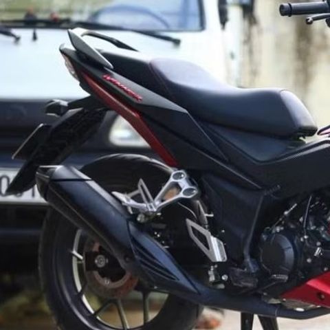 [FreeShip] [Ảnh thật] Tem rời Winner v1 xe đỏ đen - Mẫu GTR Quyen Decal