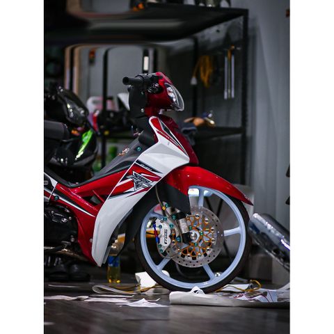 Tem rời Sirius RC hoạ tiết trắng đỏ, in sắc nét, 3 lớp không phai màu CM00050 1 2