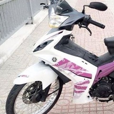 Tem Rời Yamaha Exciter 2009 Spark 135i Trắng Đen Phối Tim