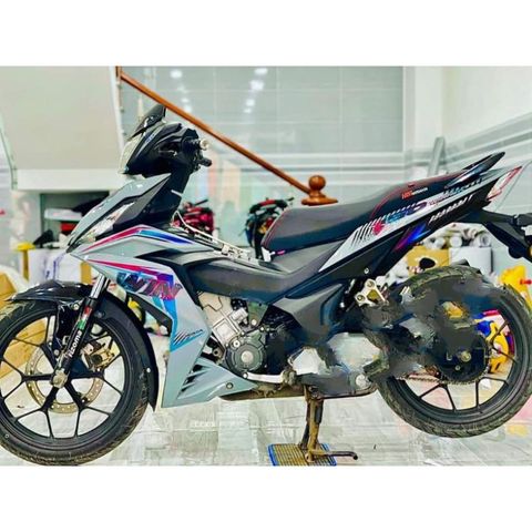 Tem Rời Winner V1 Xám Xi Măng 2022  - Decal In Chất Lượng