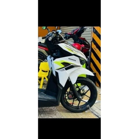 Tem Vario 125 Dán xe trắng