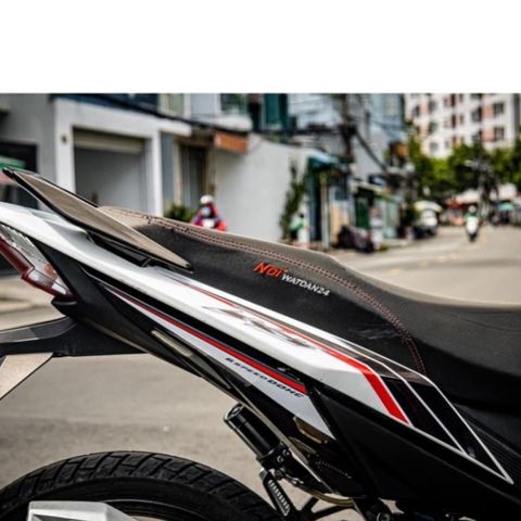 [FreeShip] [Ảnh thật] Tem rời Winner V1 - Mẫu RS đen đỏ nổi bật - Chuẩn From cực đẹp Quyen Decal