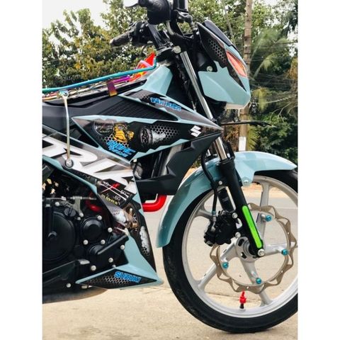 Tem rời satria tổ ong phối bạc đen