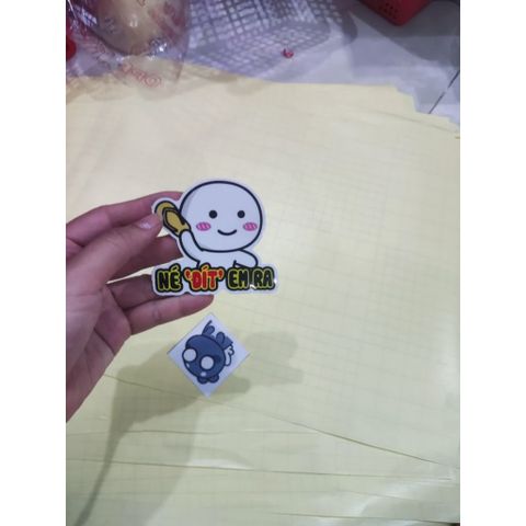 tem sticker thỏ né đít em ra trang trí xe máy, xe điện