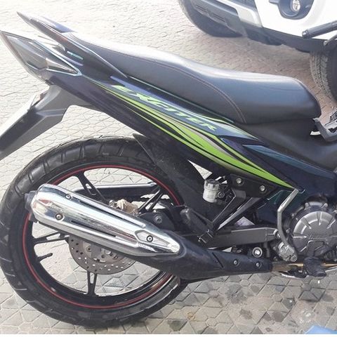 Tem Rời Ex 135 Mẫu 2011 Dán Xe Đen Phối Xanh Lá