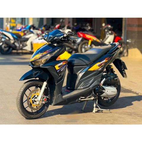 Tem rời Click - Vario 2017 lửa vàng đen, in sắc nét, 3 lớp không phai màu CM00134 1 2