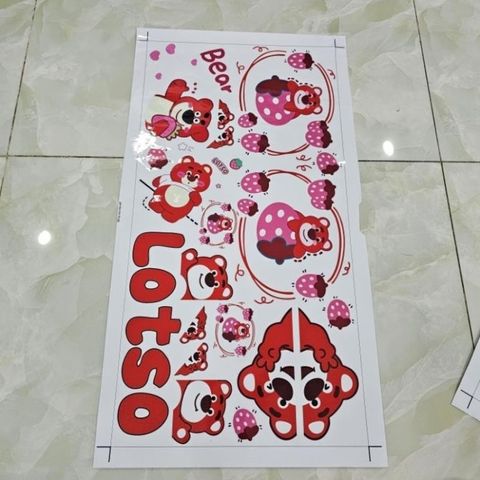 Tem logo sticker gấu dâu lotso mới 30x60cm dán trang trí xe nền trắng - Tem 3 Lớp  Cao Cấp