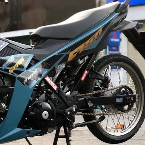 Tem Rời Suzuki Satria F150 Chữ Vàng Dán Xe Xám Xi Măng  - Decal In Chất Lượng