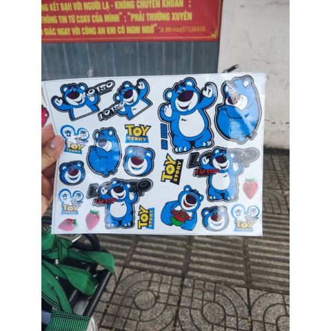 Tem logo gấu dâu xanh trang trí mọi nơi