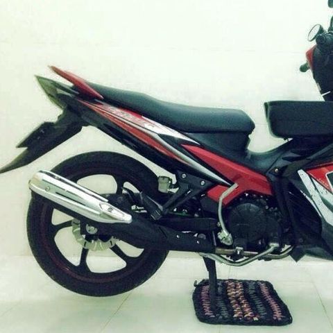 Tem Rời Ex 135 Mẫu 2011 Dán Xe Đỏ Đen