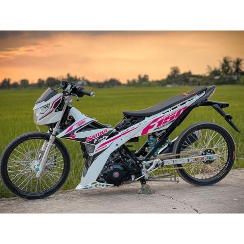 Tem rời satria F150 Trắng Hồng