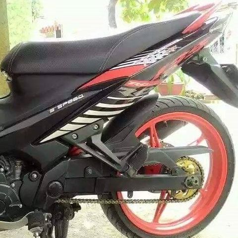Tem Rời Ex 135 Mẫu 2011 Dán Xe Đen Phối Đỏ