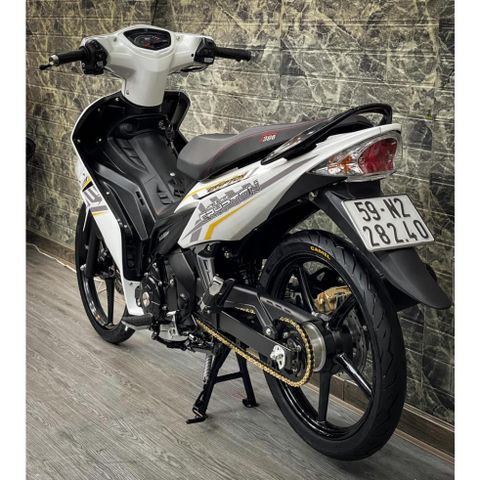 [FreeShip] [Ảnh thật] Tem rời Exciter 2009 - Mẫu Crypton - Tem trắng chỉ vàng nổi bật - Chuẩn From cực đẹp Quyen Decal