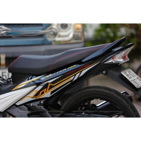 Tem rời Exciter 2010 trắng đen sọc vàng, in sắc nét, 3 lớp không phai màu CM00083 1 2