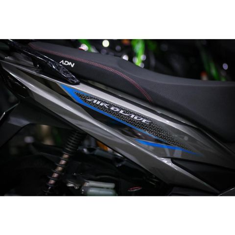 tem rời ab 2016-2019 bạc xám , dán được cho các xe màu sáng trừ xe đen , đen xám các màu tối - Decal Cao Cấp Nhất