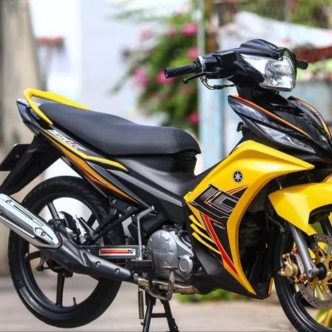 Tem Rời Exciter LC 135 Dán Xe Vàng Bụng Đen