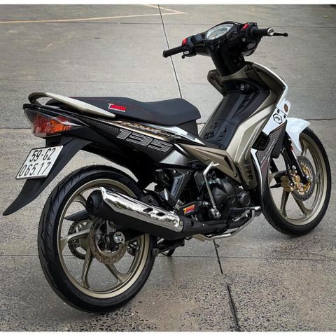 Tem rời Exciter 135 2010 Fi trắng đen, thiết kế đẹp mắt, in sắc nét, 3 lớp không bay màu MD00148 Cao Cấp