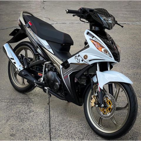 Tem rời Exciter 135 2010 Fi trắng đen, thiết kế đẹp mắt, in sắc nét, 3 lớp không bay màu MD00148 Cao Cấp