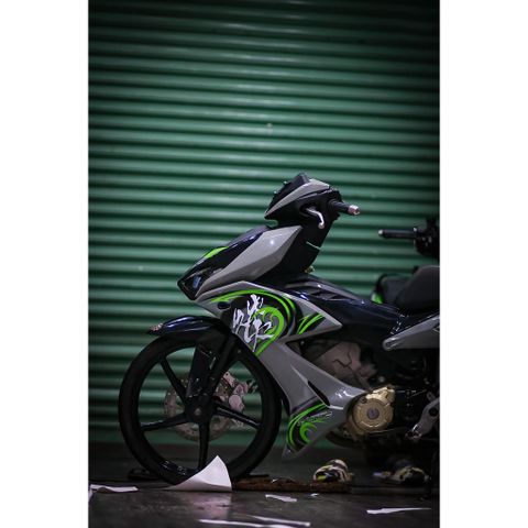 Tem rời Winner V2 mẫu chế chữ tàu phối bạc xanh lá, in sắc nét, 3 lớp không phai màu CM00068 1 2