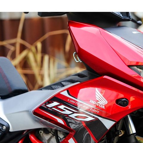 Tem rời Winner X mẫu mới 2023 họa tiết lạ mắt cho xe đỏ bạc Quyen Decal