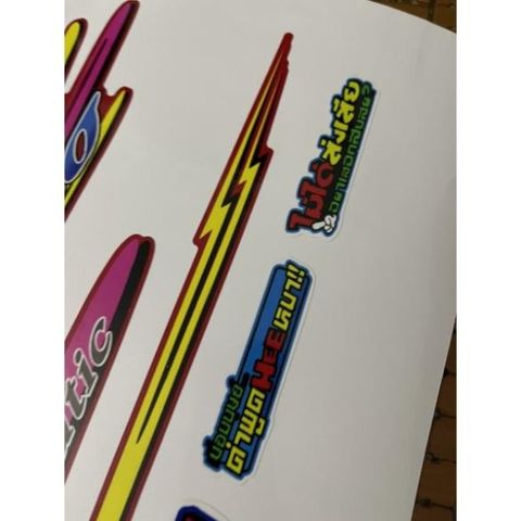 Tem mio mẫu zin thái dán xe đỏ không bay màu Quyen Decal
