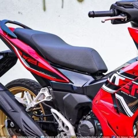 TEM DÁN ER XE WINNER X V3 MÀU ĐỎ TRẮNG HRC 2023 - Decal Cao Cấp Nhất