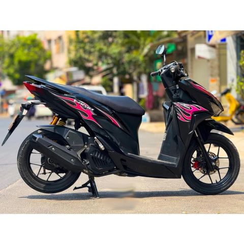 Tem rời Vario 2018 mẫu lửa hồng xe đen, in sắc nét, 3 lớp không phai màu CM00150 1 2