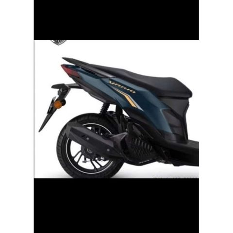 Tem Vario 125 Chỉ Vàng dán xe Xanh xi măng