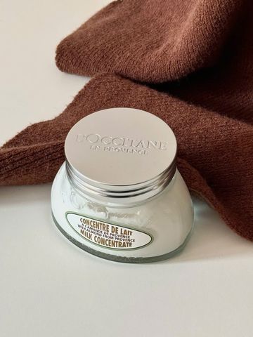 Kem Dưỡng Thể (Body) Hạnh Nhân L'Occitane Almond Milk Concentrate Giữ Ẩm Cho Da Suốt 48H 200ml