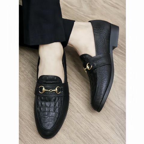 ( Mã D22 ) Giày công sở nam may giấu chỉ dập vân thời trang, giầy lười nam da mềm đế cao su đính băng xích vàng chống rỉ 640907