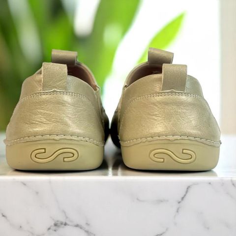 ( Mã D61 ) Giày slip-on thiết kế trẻ trung, Giày nam da Simili đế cao su non có khâu chỉ đủ size từ 38 đến 43