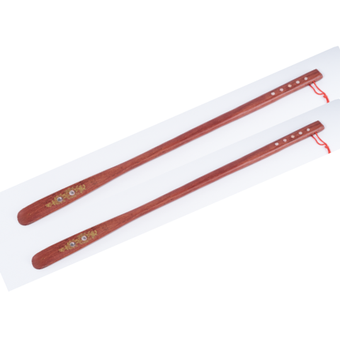 Cây xỏ giầy bằng gỗ