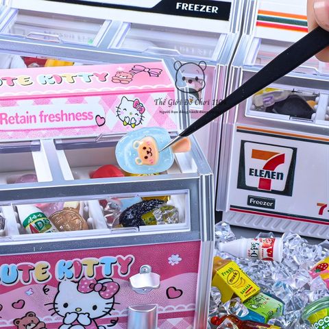 Quầy tủ lạnh siêu thị mini Hellokitty Kuromi 7Eleven 65 chi tiết, mô hình mô phỏng tủ đông bán hàng