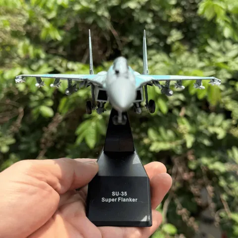 Mô Hình Máy Bay Quân Sự SU-35 Kim Loại 1/100 Decor Trưng Bày