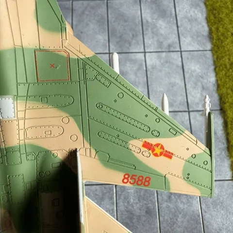 Mô Hình Máy Bay Chiến Đấu Kim Loại SU-30MK2 VIỆT NAM TL1/100 Phiên Bản Đặc Biệt Kỷ Niệm A80 2025