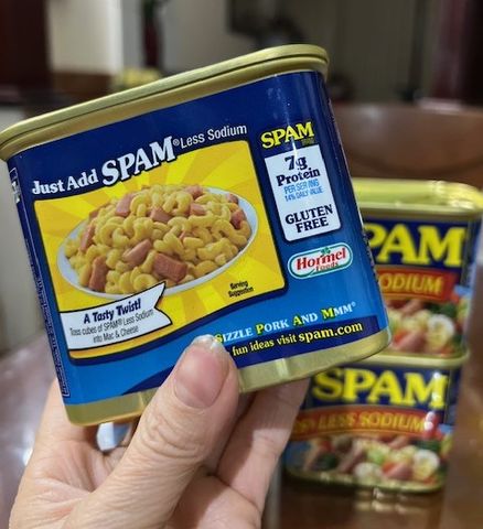 Thịt Hộp SPAM Giảm Mặn - Thực Phẩm Mỹ Ngon, Dễ Chế Biến - Tiện Lợi Cho Mọi Bữa Ăn - LỐC 4 HỘP