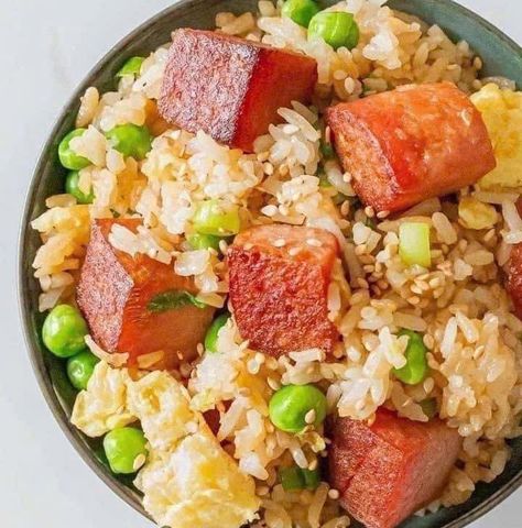 Thịt Hộp SPAM Giảm Mặn - Thực Phẩm Mỹ Ngon, Dễ Chế Biến - Tiện Lợi Cho Mọi Bữa Ăn - LỐC 4 HỘP