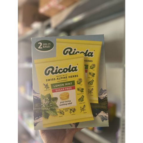 Kẹo ngậm không đường chanh bạc hà Ricola Lemon Mint 644028