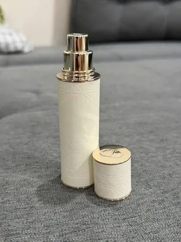 Nước hoa Dior Jadore Eau De Parfum 10ml mini – hương hoa nữ tính, thanh lịch