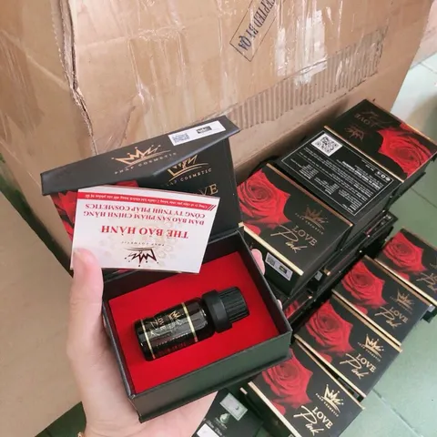 Nước hoa vung kin siêu thơm Love Pink 10ml