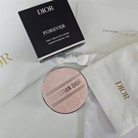 Case + Lõi Cushion Dior Hồng Limited – thay lõi tiện lợi