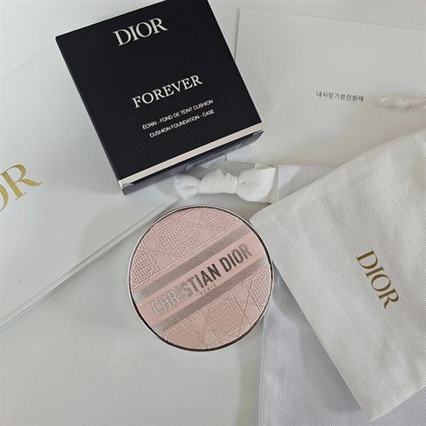 Case + Lõi Cushion Dior Hồng Limited – thay lõi tiện lợi