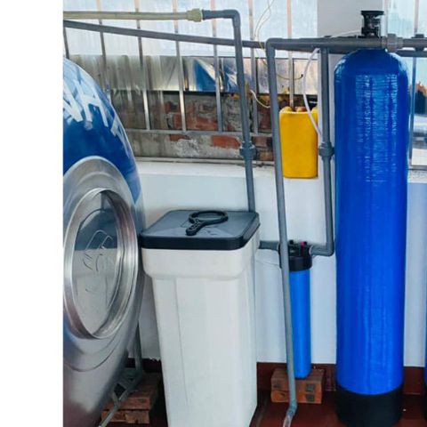 Cột Composite 1054 full vật liệu dành cho nguồn nước bị nhiễm vôi, cặn canxi, làm mềm nước cứng..