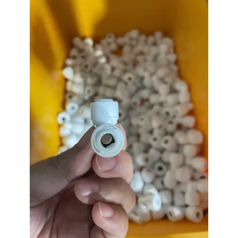 Cút góc Nối Nhanh Ống Nước Ro dây Φ6 (5 cái)