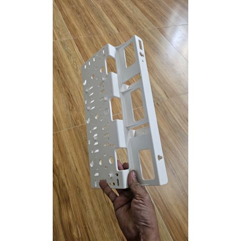 Pát máy lọc nước Ro Kangaroo - Giá treo máy Ro nhựa.