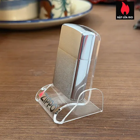 Đế Mica trưng bày Zippo