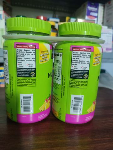 Kẹo Dẻo Bổ Sung Vitamin Cho Người Lớn Kirkland Signature Adult Multivitamin 160 Gummies