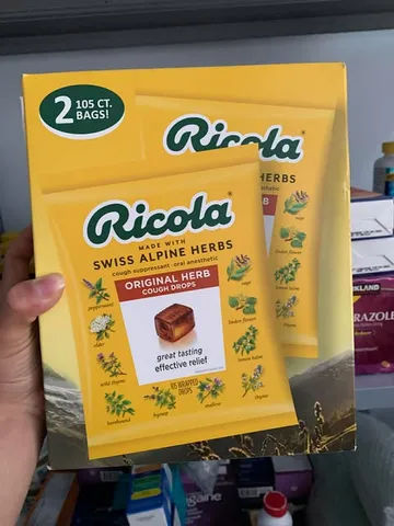  KẸO NGẬM HO RICOLA ORGINAL NATURAL HERB COUGH DROPS có đường